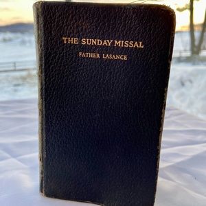 1944 Sunday Missal